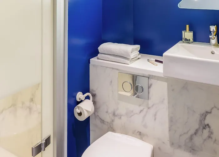 Ibis Budget Nord Euromedecine 2*