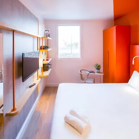 Ibis Budget Nord Euromedecine 2*
