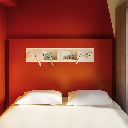 Ibis Budget Nord Euromedecine 2*