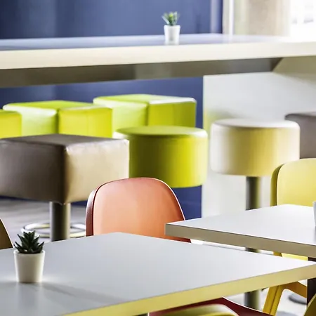 Ibis Budget Nord Euromedecine Hotel 2*
